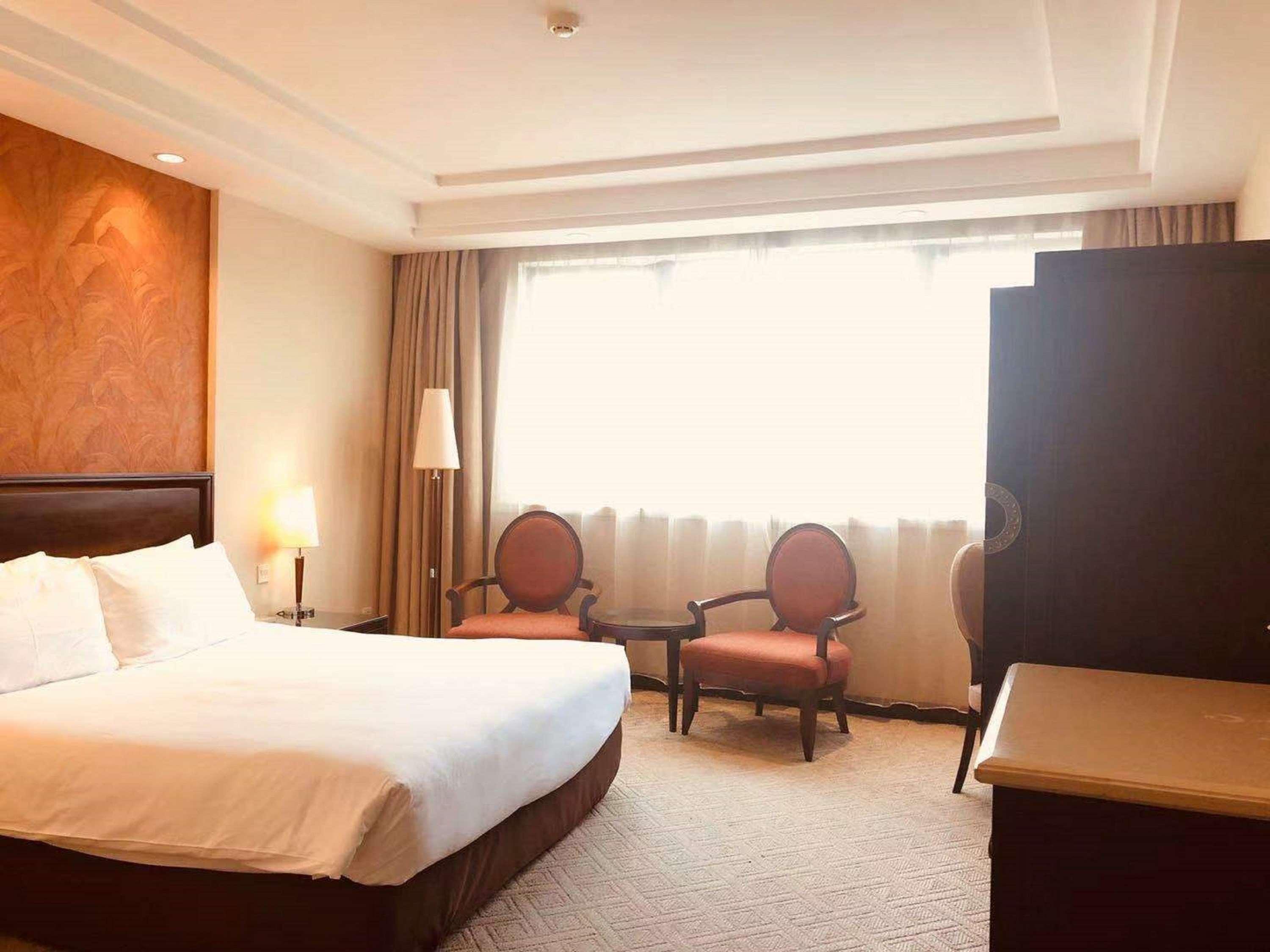 Madison Shanghai Hongqiao Hotel Bagian luar foto